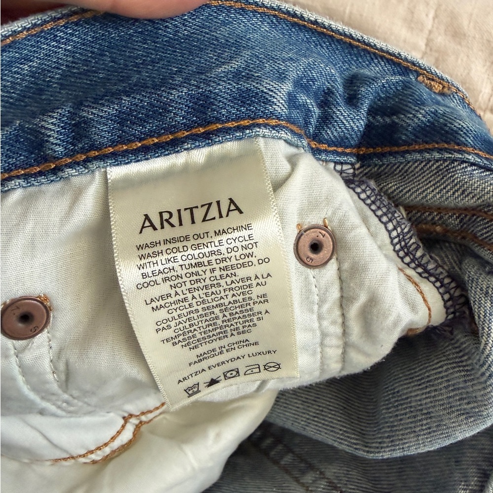 Aritzia Denim Forum Farrah Low Rise Jeans - Picture 9 of 12